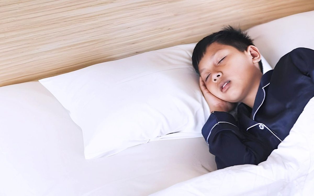 ลูกนอนกรนไม่ควรละเลย